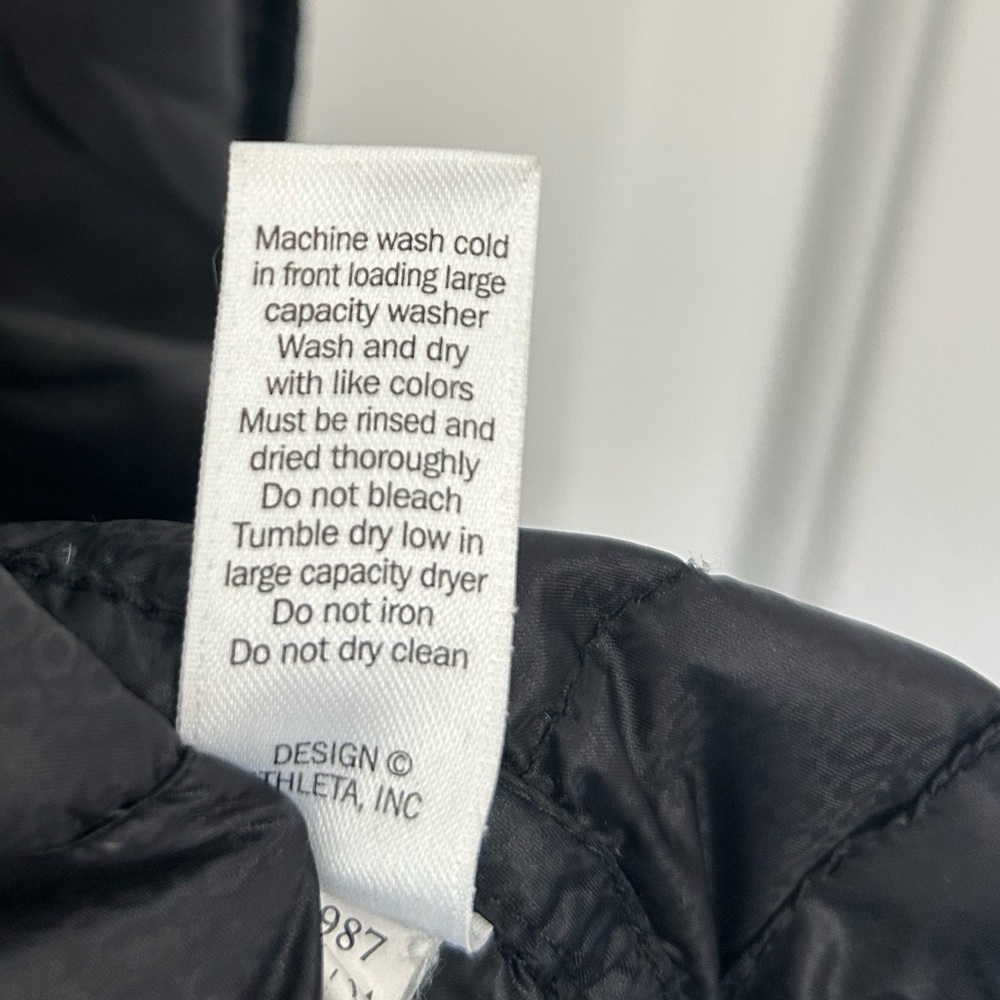 Athleta Womens Downtime Goose Down Quilted Black Puffer Vest Jacket size XS - Picture 11 of 12